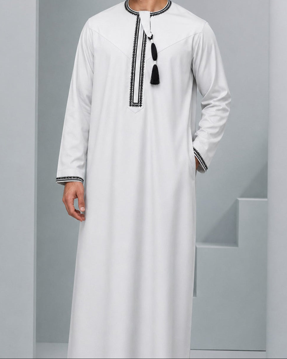 PREMIUM WHITE OMANI THOBE